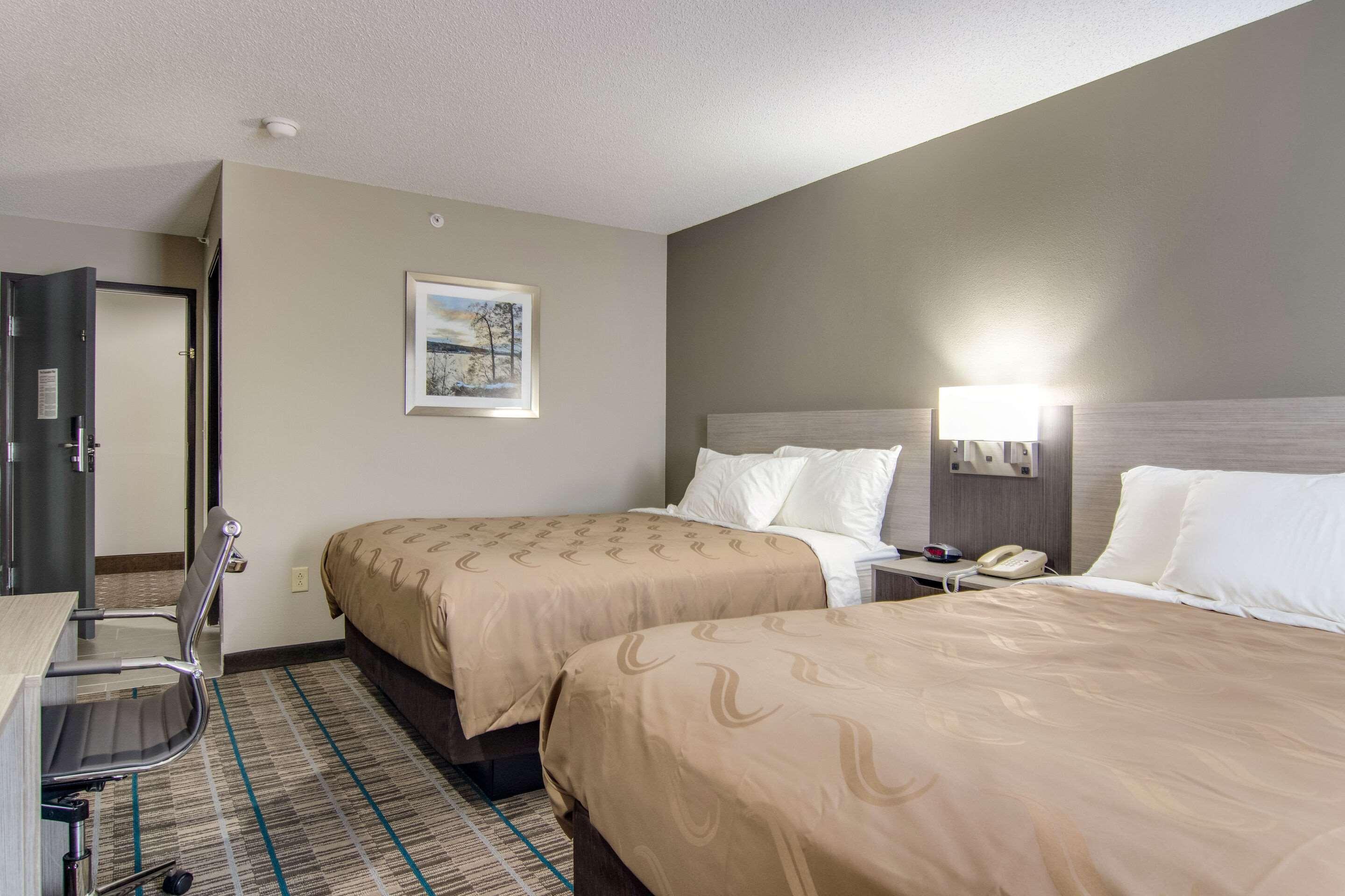 Monroe Heights Grove Hotel 2*