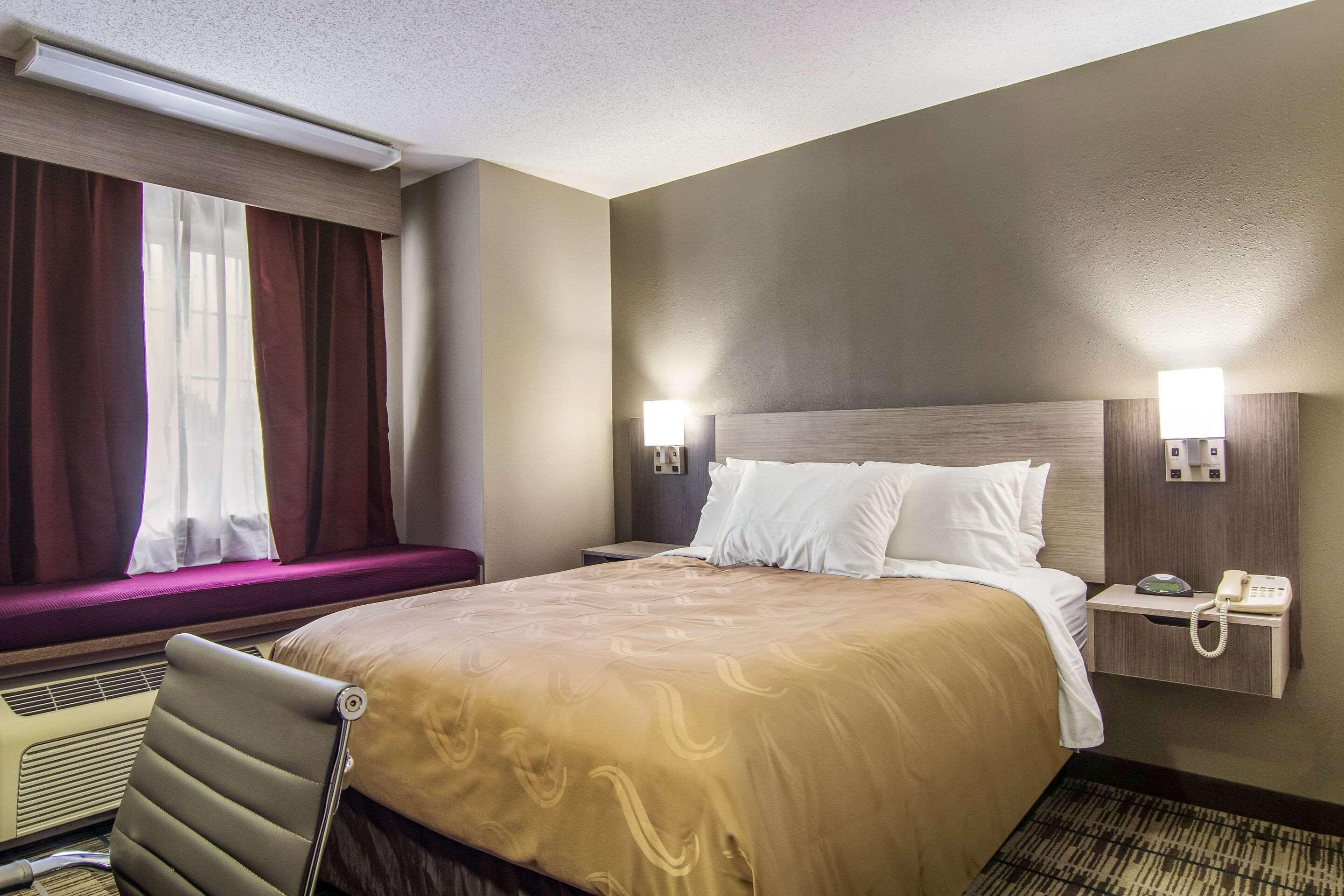 Hotel Monroe Heights Grove 2*