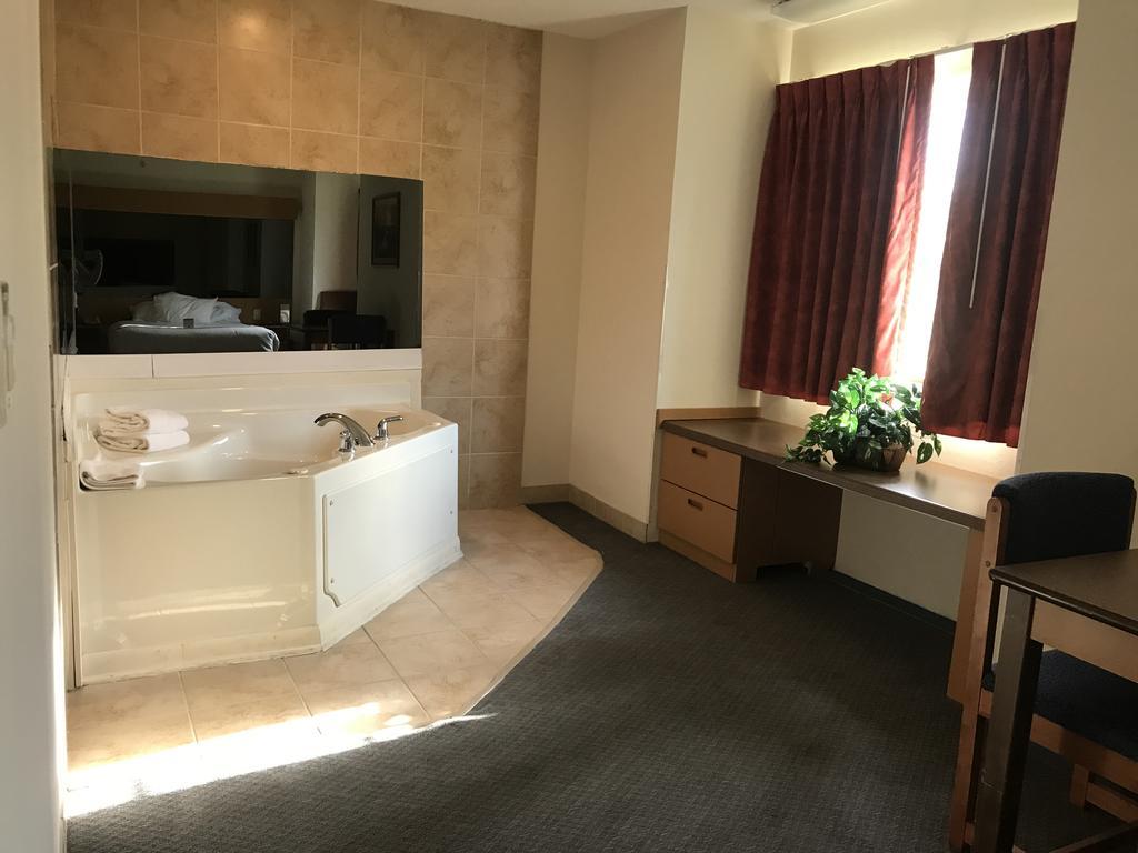 Hotel Monroe Heights Grove Grove City